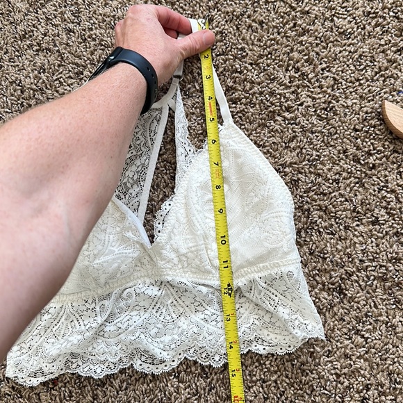 Gilly Hicks Cream Lace Racerback Bralette Lightly Padded Medium - Picture 13 of 14